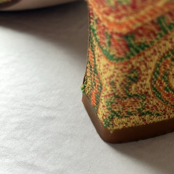 Zalo: Yellow/Orange heeled, paisley sandals- sunburst on top of sandals- 6 - Picture 15 of 16